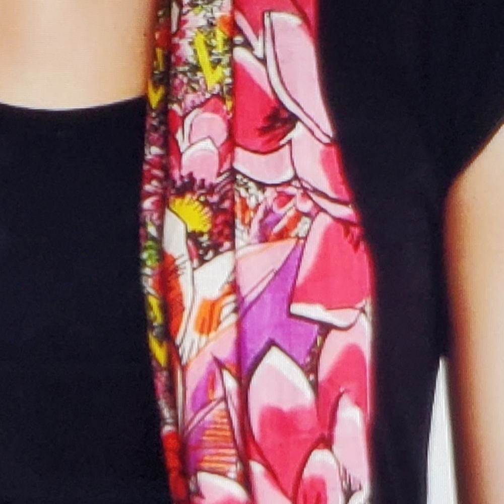 Betsey Johnson Wrap - Picture 4 of 4
